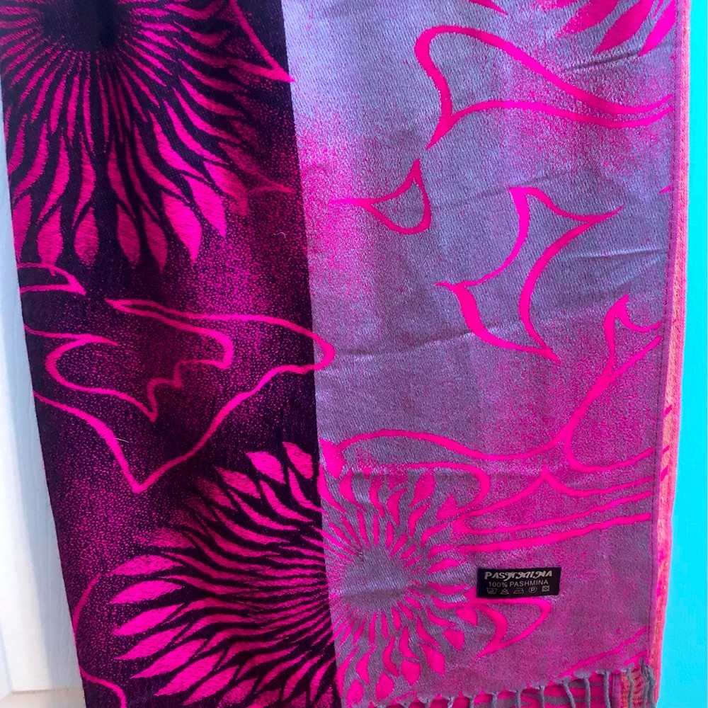 Pashmina scarf/wrap NWOT